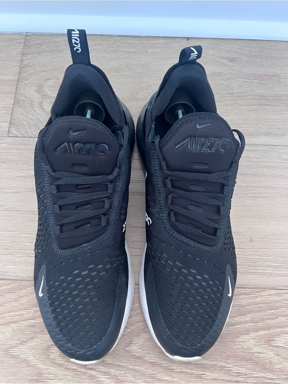 Nike Air Max 270 Men's Size 11.5 Black White Shoe Sneakers AH8050-002 - Picture 7 of 10